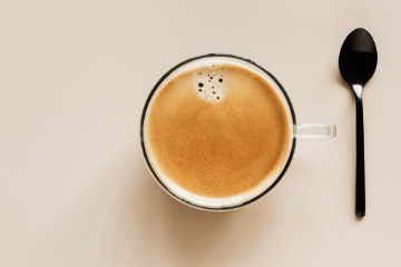 Un caffè con l'agente