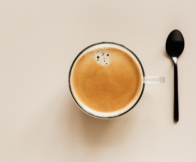 Un caffè con l'agente